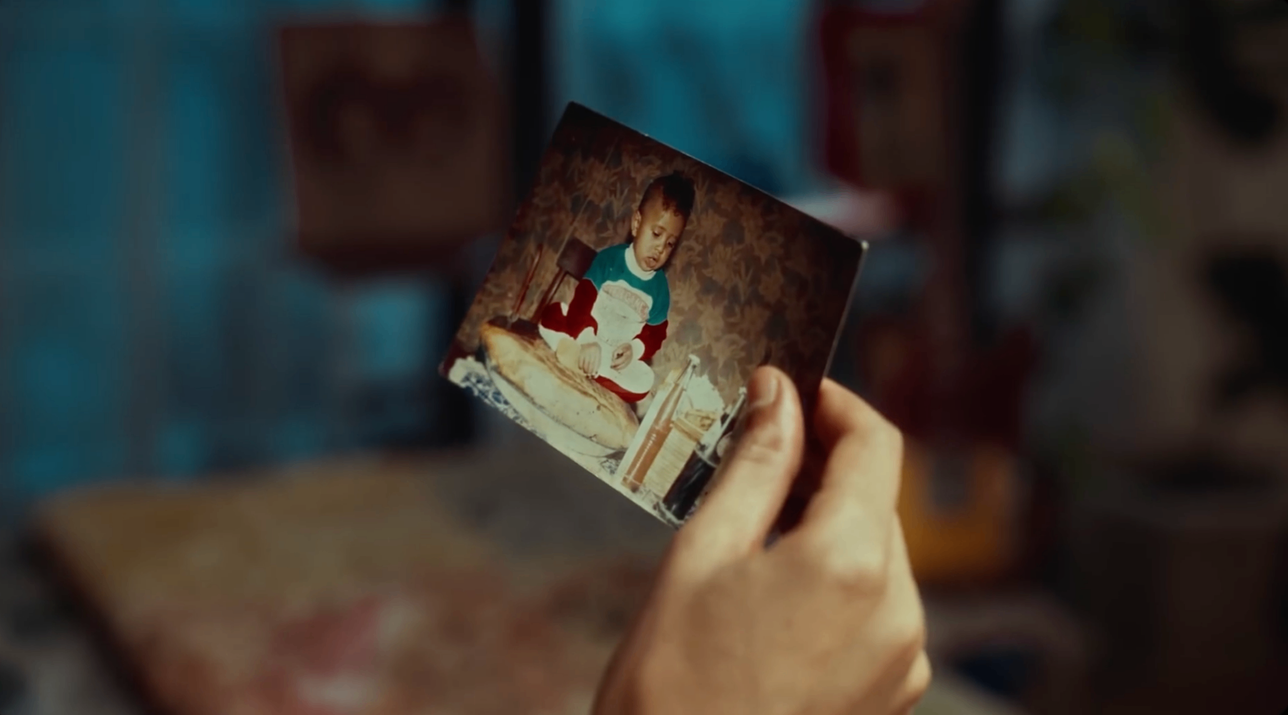ZURET — Still 7