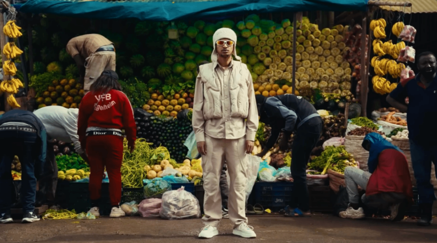 ZURET — Still 3