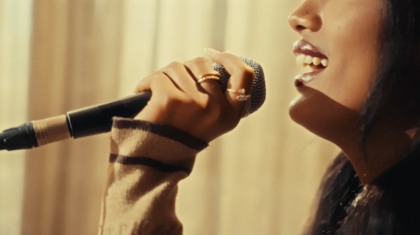 Amel New — Still 6